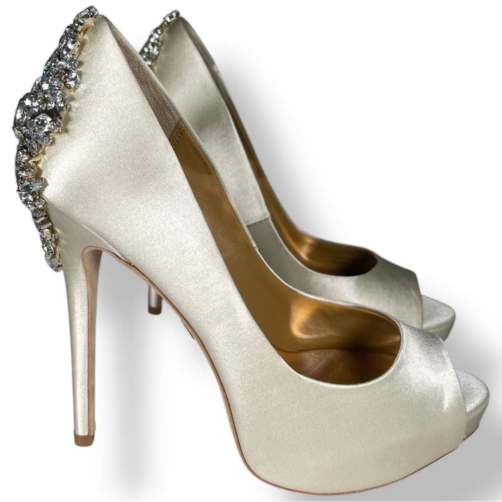 Badgley Mischka Kiara Platform Pump Ivory Size 6 - Picture 3 of 9
